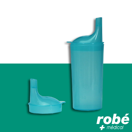 Verre à boire avec bec ergonomique gradué - Contenance de 250ml - Robemed